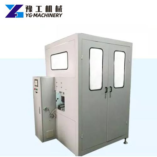 Roll paper cutting machine