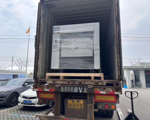 Flexographic printing machine shipped